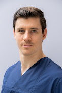 Dr. Hagen Raphael